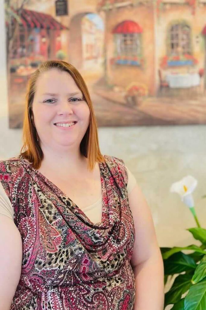 Bookkeeper Donna Hampton